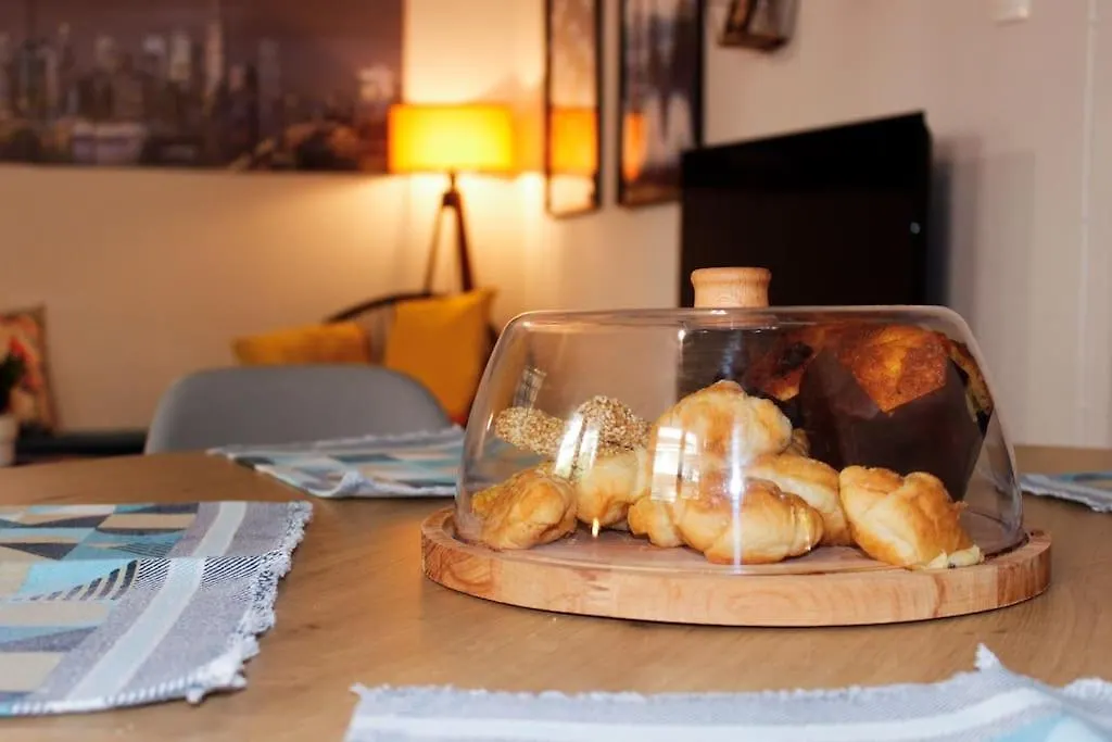 Theurbanloft Apartment Thessaloniki Greece